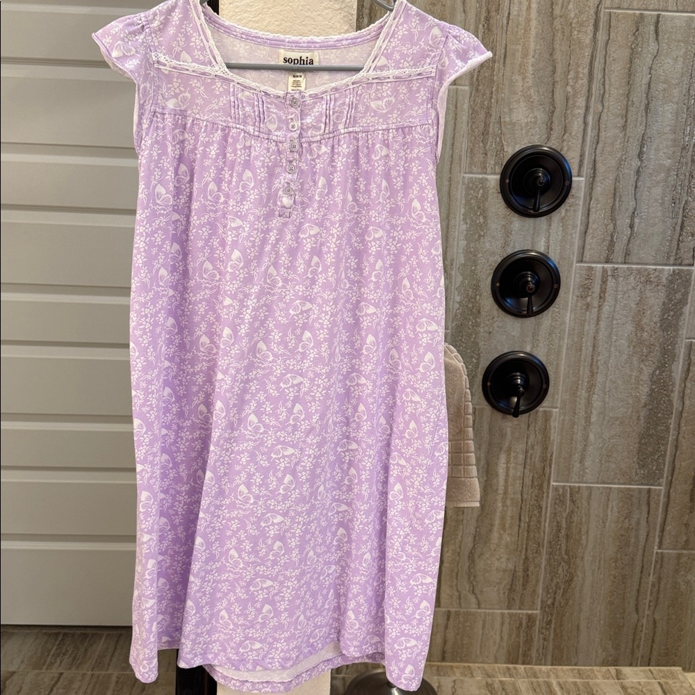 Sophia René Rofé Lavender Floral and Butterfly Short Nightgown Dress Size Medium